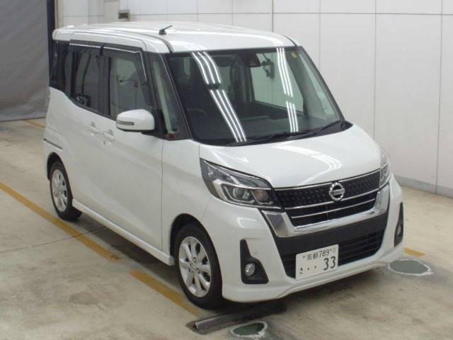 3016 NISSAN DAYZ ROOX B21A 2019 г. (NAA Osaka)